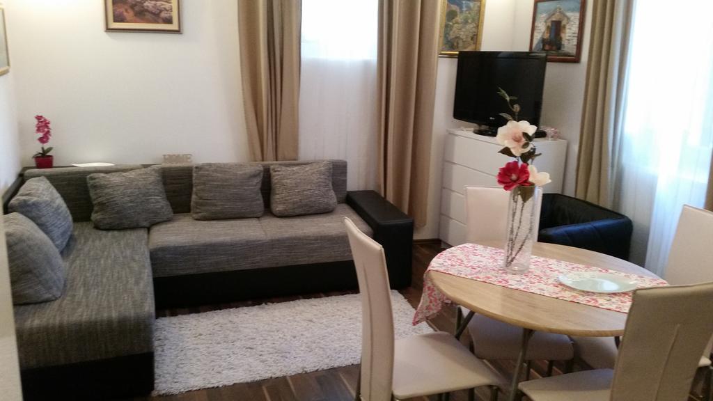 Apartment Ines Split Bagian luar foto